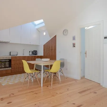 Cosy Downtown Apartment *